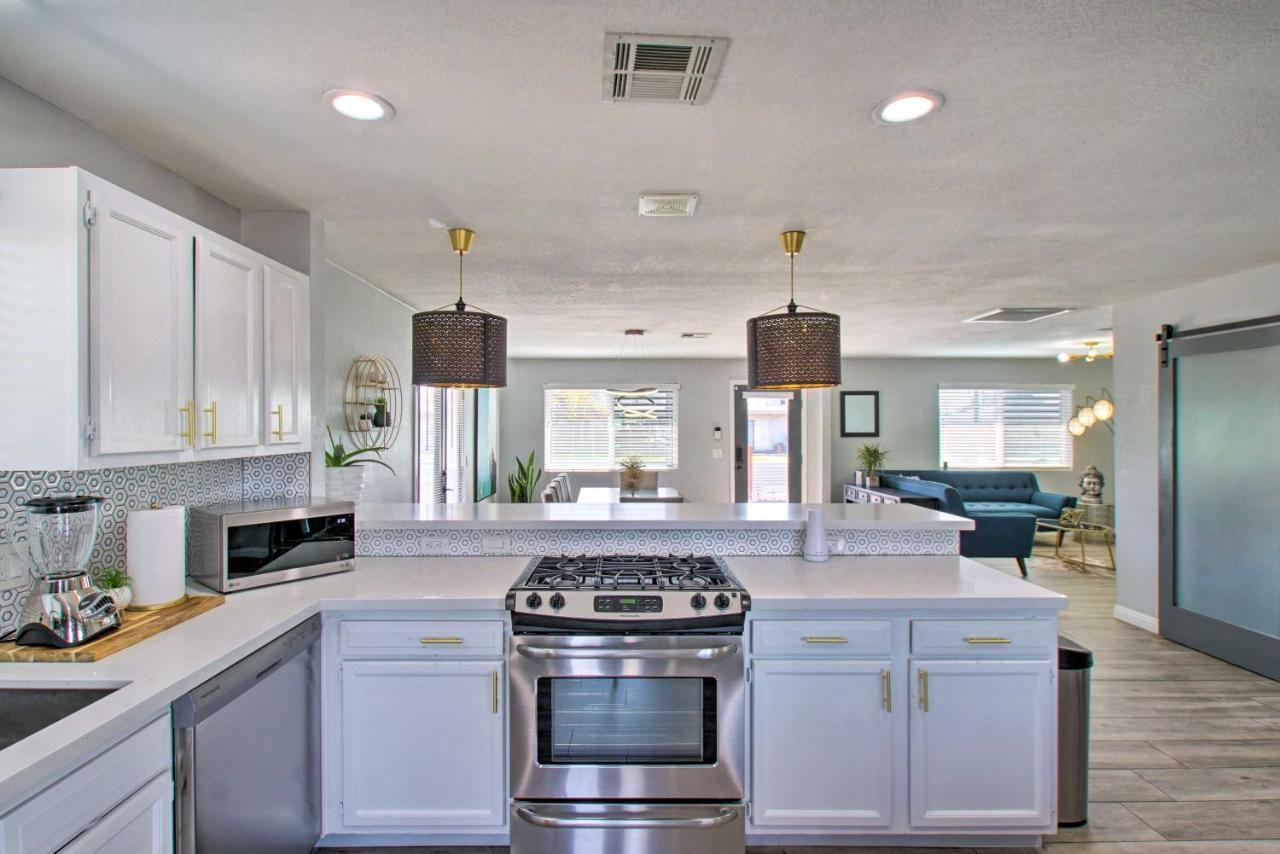 Charming Phoenix Home With Patio About 3 Miles To Dtwn! Exterior foto